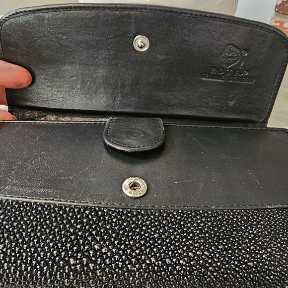 Genuine Stingray Skin Pebble Black Clutch Trifold Wallet Magnetic Closure - Picture 13 of 16
